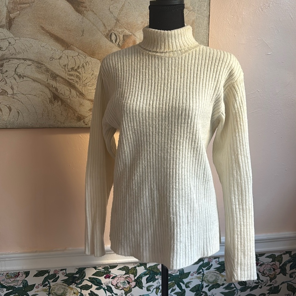 Vintage Ivory Knit Turtleneeck Sweater Size Mediumn